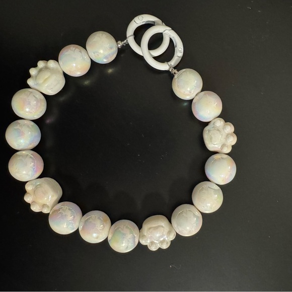 Jewelry - Iridescent Beaded Keychain Bracelet|Chunky Pearls wristlet| Cute Wrist strap